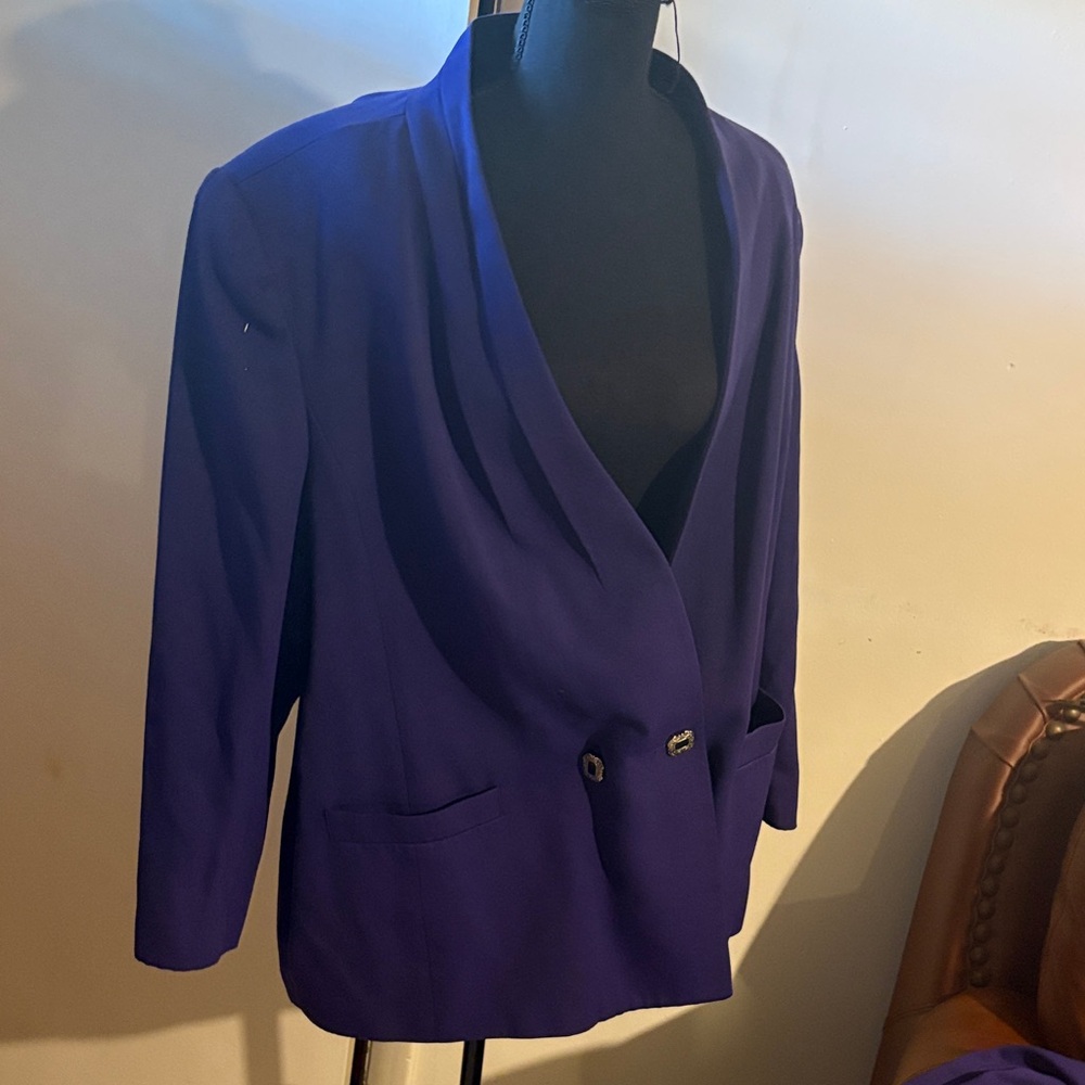 Elegant Purple Women's Blazer and skirt
